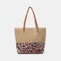 Beige geweven strandtas met luipaard panterprint en cognac hengsels, 47x36x13 cm